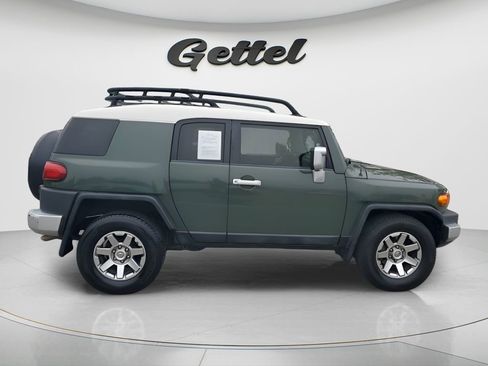 Used 2014 Toyota FJ Cruiser 2WD w/ Convenience Package image 10