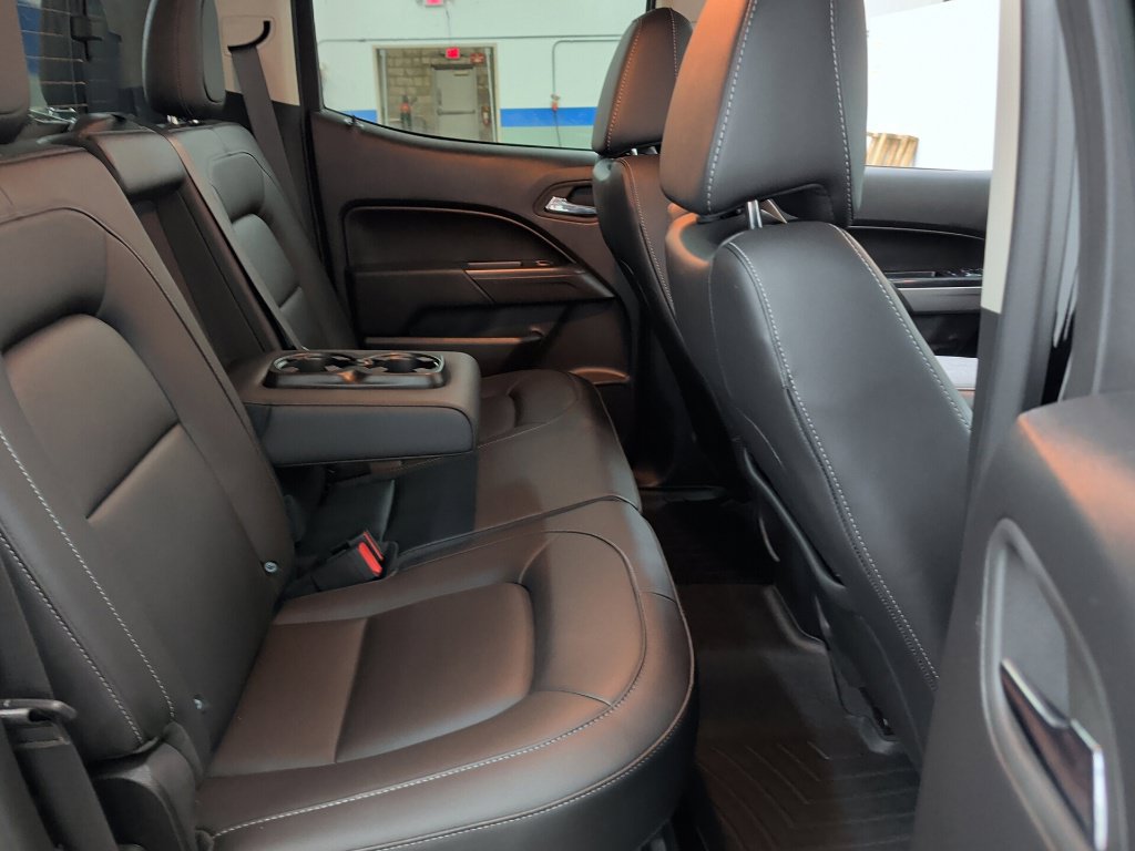 Used 2022 Chevrolet Colorado ZR2 w/ ZR2 Midnight Special Edition AWD/4WD image 30
