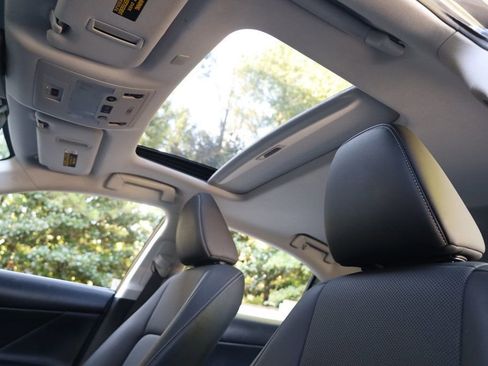 Used 2019 Lexus IS 300 image 17