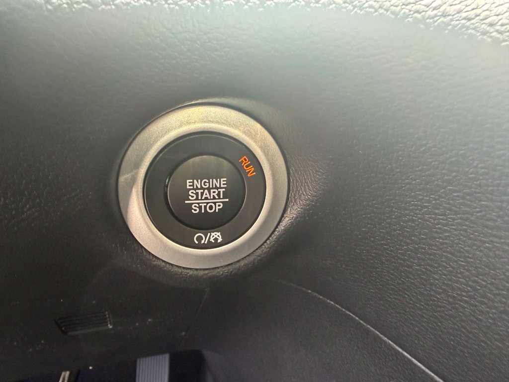 New 2027 Chrysler Pacifica Select w/ Family Tech Group FWD image 18