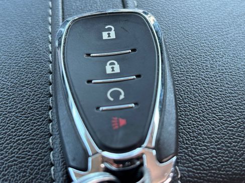 Used 2025 Chevrolet Blazer LT FWD image 25