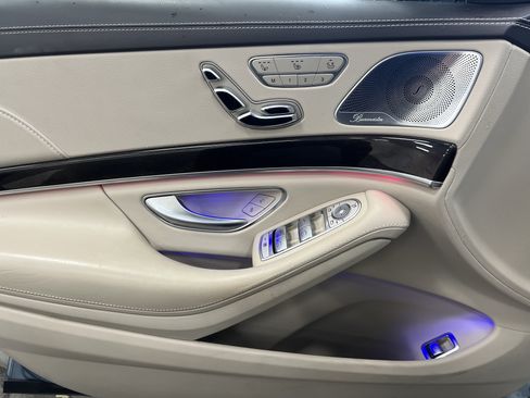 Used 2020 Mercedes-Benz S 560 Sedan image 14