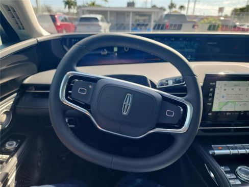 New 2026 Lincoln Nautilus Reserve image 32