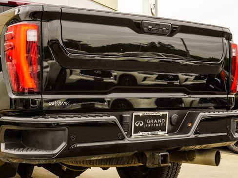 Used 2024 GMC Sierra 2500 Denali Ultimate w/ Max Trailering Package AWD/4WD image 13