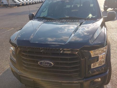 Used 2015 Ford F150 XLT w/ Equipment Group 302A Luxury AWD/4WD image 2