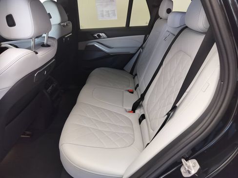 Certified 2024 BMW X5 xDrive40i w/ Premium Package AWD/4WD image 20