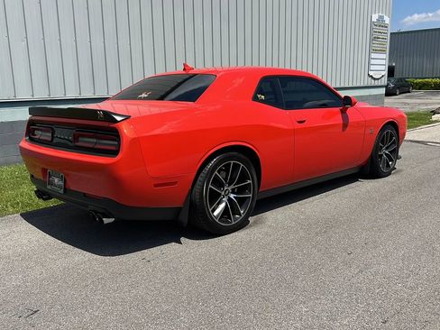 Used 2016 Dodge Challenger R/T Scat Pack image 5