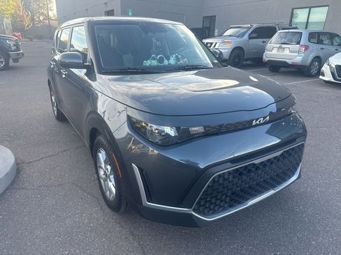 Used 2023 Kia Soul LX w/ LX Technology Package image 1