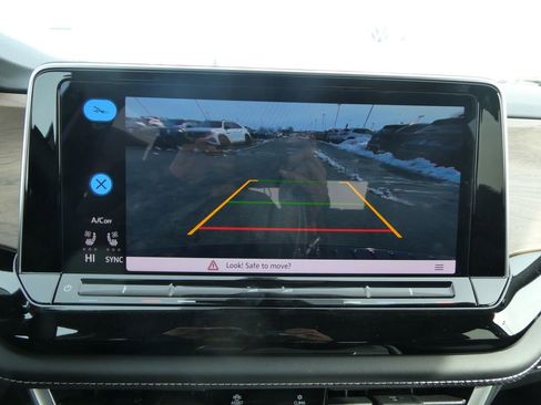 New 2026 Volkswagen Atlas SE AWD/4WD image 3