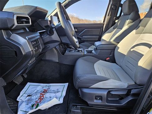 Used 2024 Toyota Tacoma 4x4 Double Cab image 8