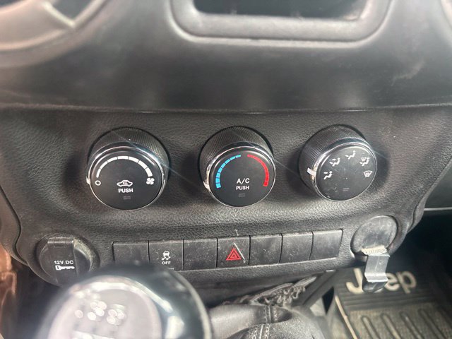 Used 2014 Jeep Wrangler Unlimited Sport AWD/4WD image 36