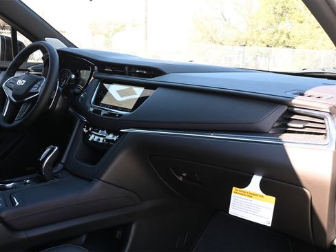 New 2026 Cadillac XT5 Sportv w/ LPO, Onyx Lite Package image 24