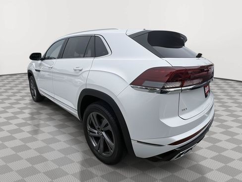 Used 2024 Volkswagen Atlas Cross Sport SEL R-Line AWD/4WD image 10