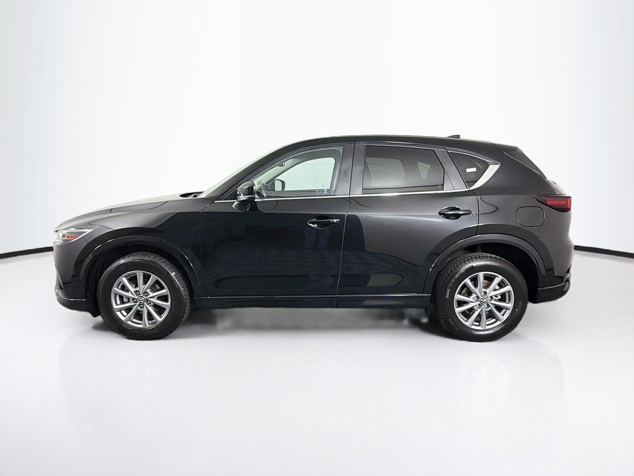 Used 2025 MAZDA CX-5 AWD 2.5 S w/ Preferred Package image 4