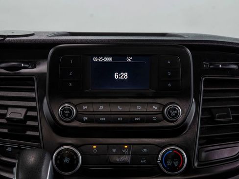 Used 2022 Ford Transit 250 Medium Roof AWD image 16