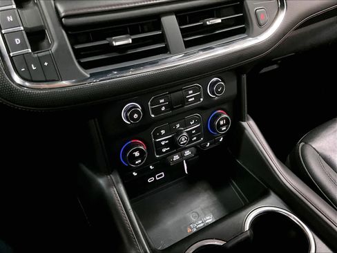 Used 2022 Chevrolet Tahoe RST w/ Luxury Package image 37