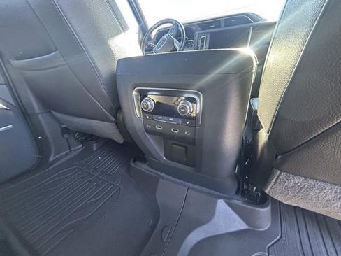 Used 2021 GMC Yukon XL Denali w/ Denali Premium Package image 30