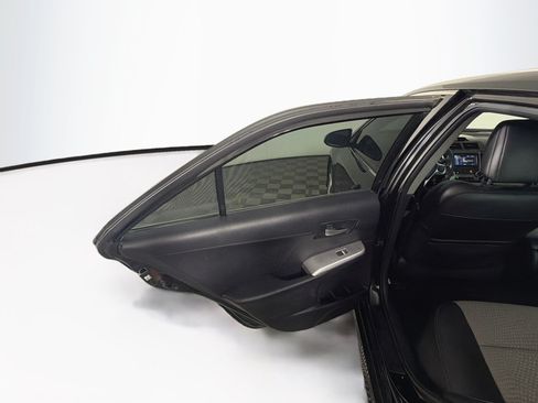 Used 2014 Toyota Camry SE FWD image 24