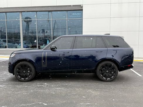 Used 2023 Land Rover Range Rover Long Wheelbase SE image 6