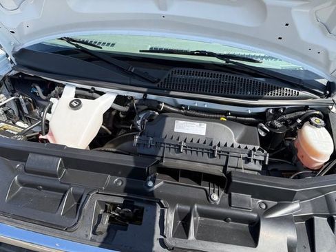 Used 2023 GMC Savana 2500 w/ Driver Convenience Package image 13