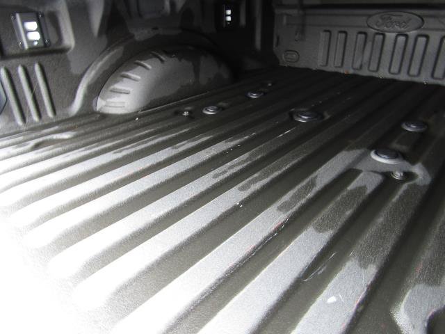 Used 2025 Ford F250 XLT AWD/4WD image 11