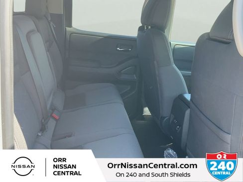 Certified 2025 Nissan Frontier SV w/ SV Convenience Package image 12