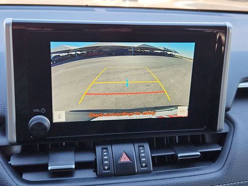 Used 2023 Toyota RAV4 XLE Premium image 25