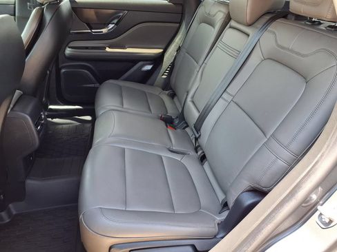 Certified 2025 Lincoln Corsair FWD image 24