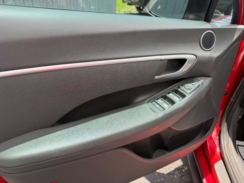 Used 2022 Hyundai Sonata SE FWD image 5