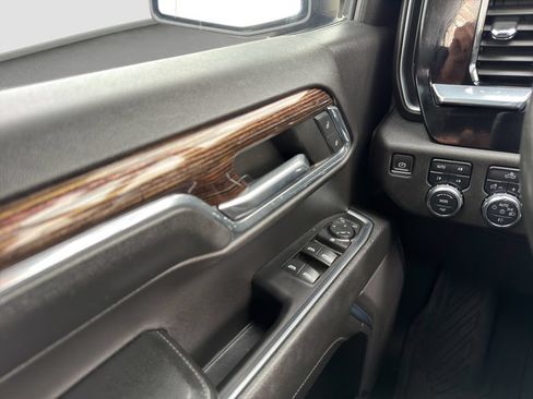 Used 2024 GMC Sierra 1500 Elevation AWD/4WD image 12