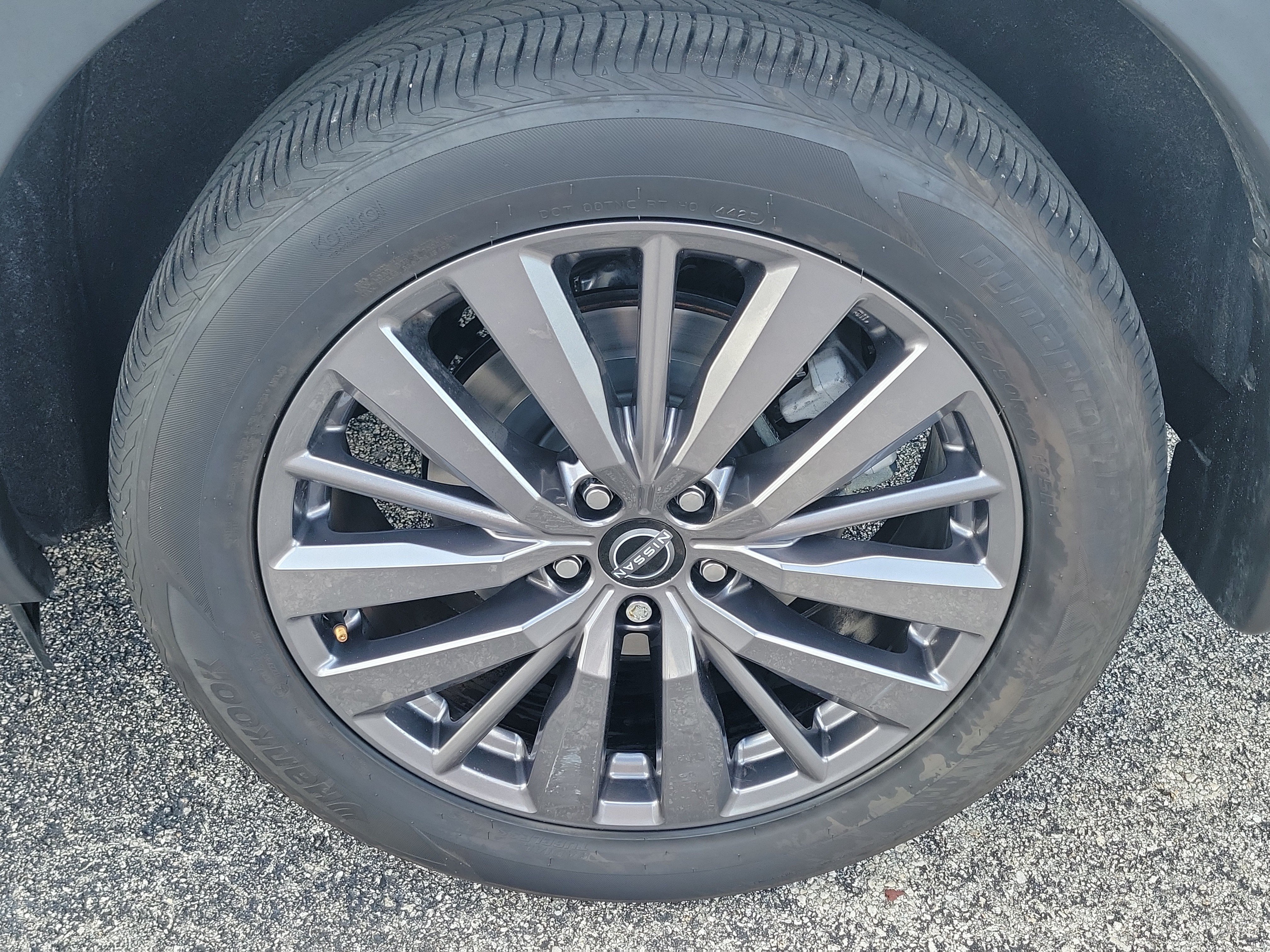 Certified 2024 Nissan Pathfinder SL w/ SL Premium Package FWD image 10