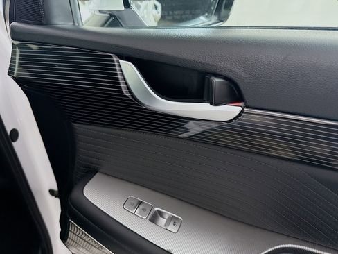 Used 2024 Hyundai Palisade Calligraphy image 31