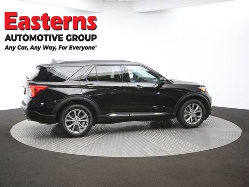 Used 2022 Ford Explorer Limited w/ Equipment Group 301A AWD/4WD image 43
