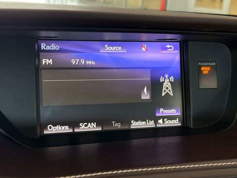 Used 2017 Lexus ES 350 w/ Luxury Package FWD image 19