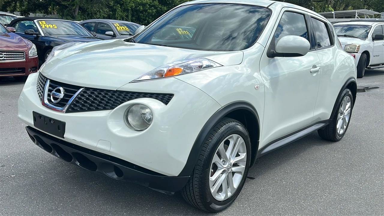 Used 2012 Nissan Juke SV AWD/4WD image 2