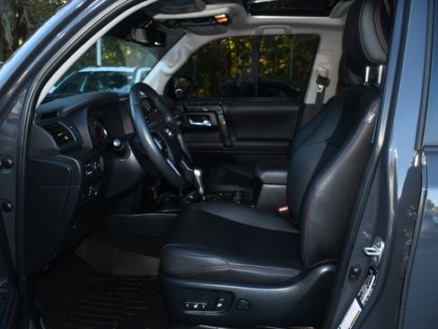 Certified 2024 Toyota 4Runner TRD Off-Road Premium image 8