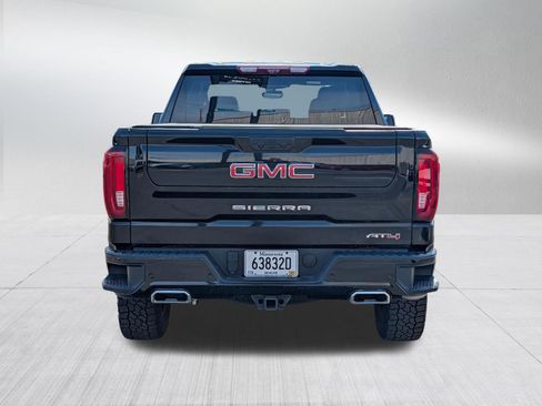 Used 2022 GMC Sierra 1500 AT4 w/ Technology Package AWD/4WD image 4