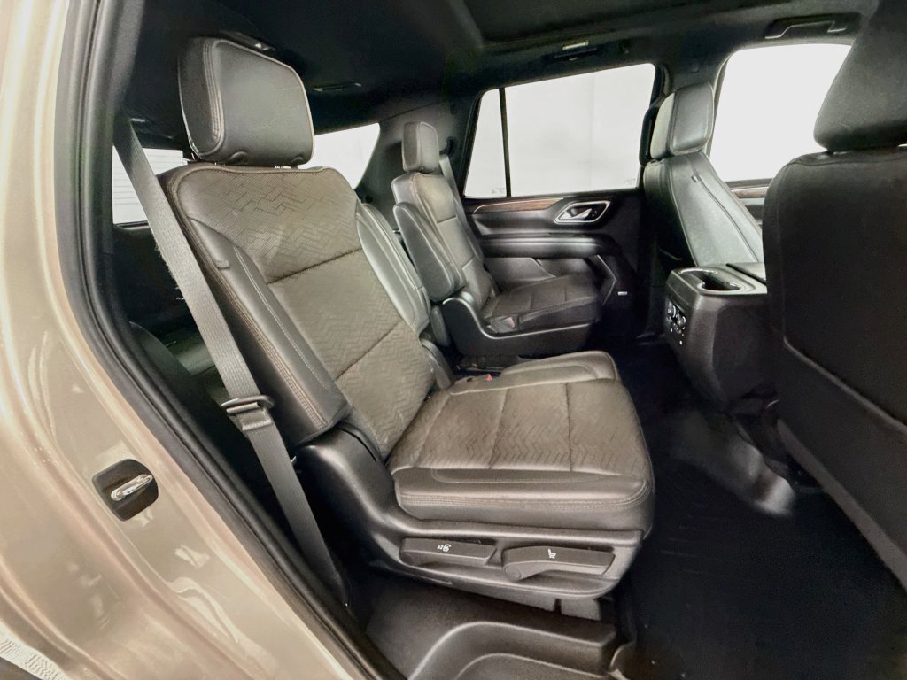 Used 2024 Chevrolet Tahoe High Country AWD/4WD image 29