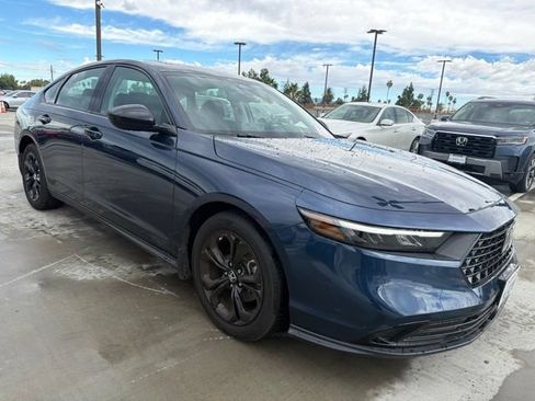 Used 2025 Honda Accord SE image 1