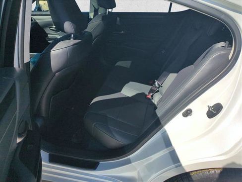 Used 2024 Lexus ES 350 w/ Premium Package FWD image 19