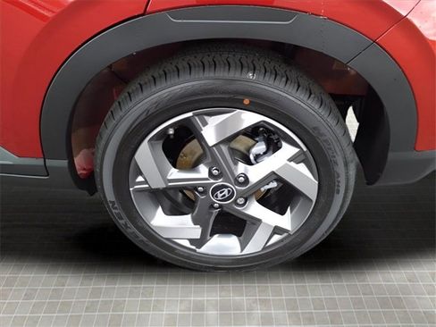 New 2025 Hyundai Venue Limited image 7
