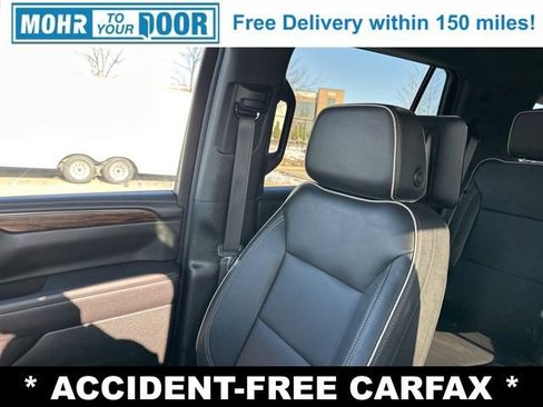 Used 2024 Chevrolet Tahoe Premier w/ Advanced Technology Package image 23