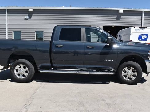 Used 2026 RAM 2500 Big Horn AWD/4WD image 4