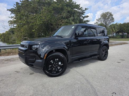 New 2026 Land Rover Defender 110 S image 1