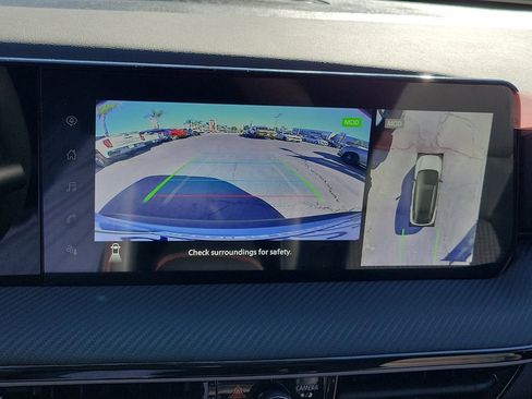 Used 2025 Nissan Kicks SR AWD/4WD image 10