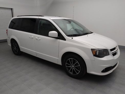 Used 2018 Dodge Grand Caravan GT FWD image 11