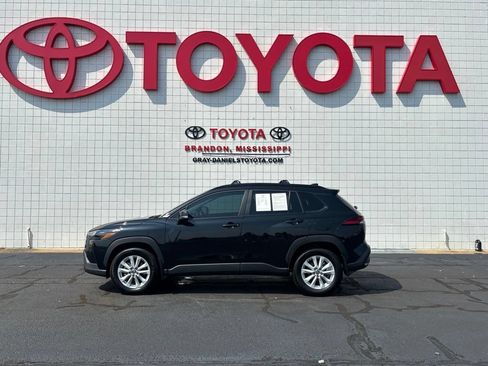 Used 2026 Toyota Corolla Cross LE FWD image 5