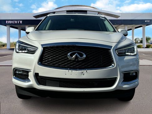 Used 2017 INFINITI QX60 4DR AWD w/ Premium Plus Package image 4