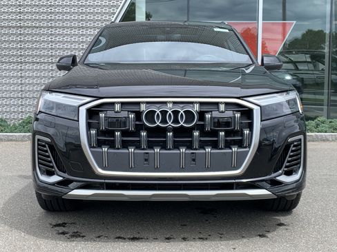Used 2025 Audi Q7 3.0T Premium Plus w/ Premium Plus Package AWD/4WD image 6