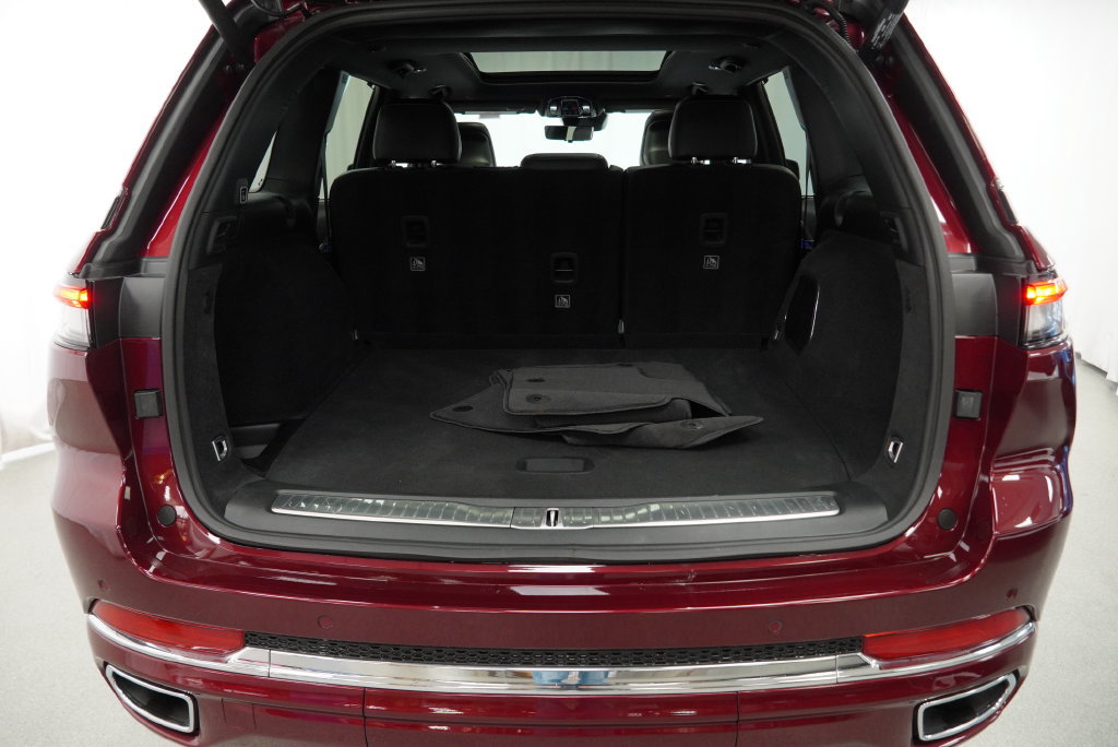 Certified 2025 Jeep Grand Cherokee Overland w/ Adv Protech Group III AWD/4WD image 43